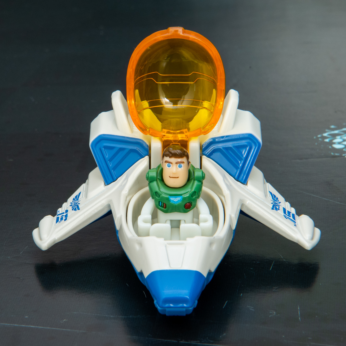 ドリームトミカ ライドオン バズ ライトイヤー バズ ライトイヤー Xl 15 バズ ライトイヤー フロント2