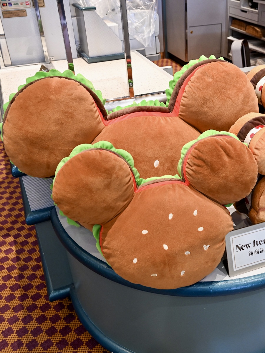 ディズニーランド クッション - キャラクターグッズ