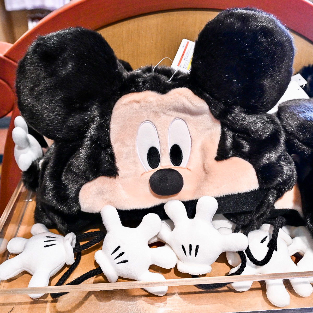 新品☆Disney ディズニー ミッキーマウス 耳付きキャップ ミニーちゃん