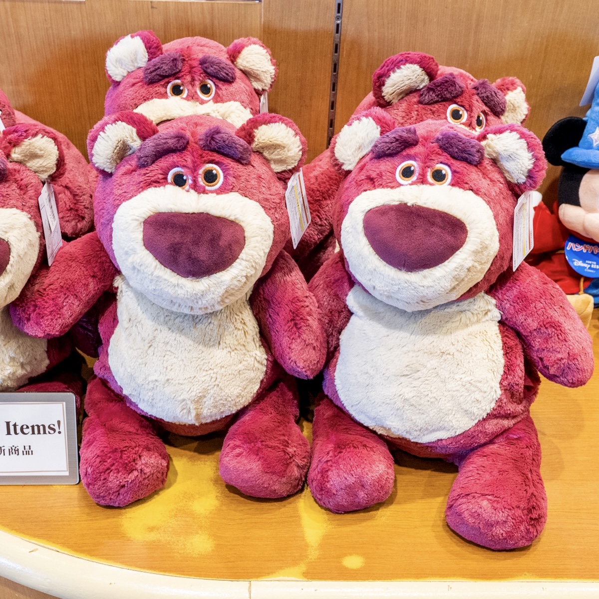 Disney公式ストア購入 トイストーリー ロッツォ ぬいぐるみ（¥9,980 