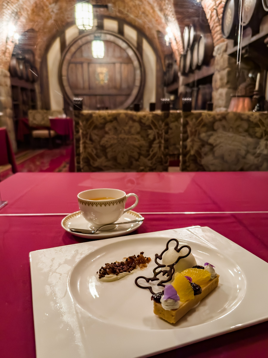 甘夏とイチジクのチーズタルト、ラ・フランスソルベ添え　コーヒーまたは紅茶
