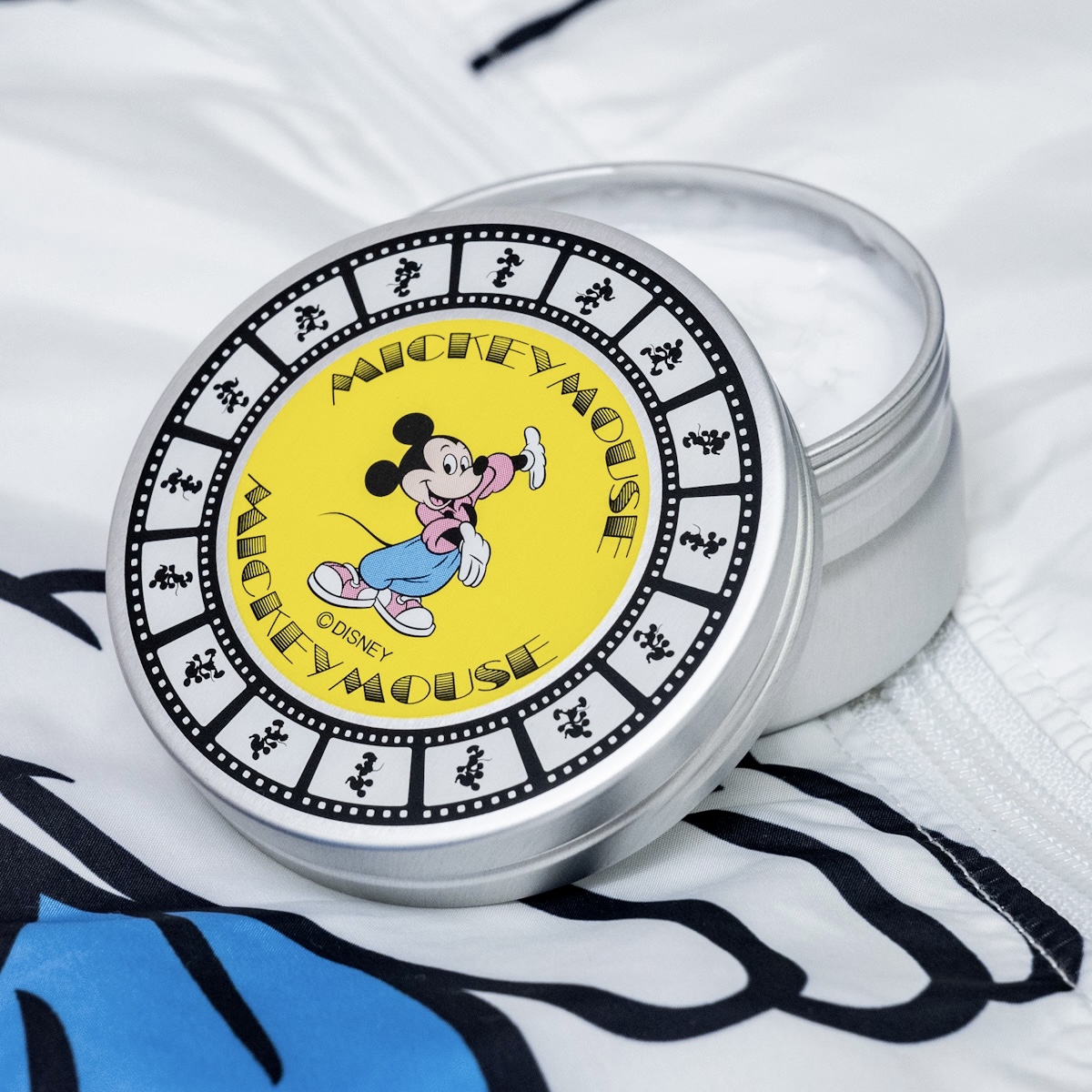 ミッキー モイスチャークリーム Disney Store Japan 30TH Running　デザイン