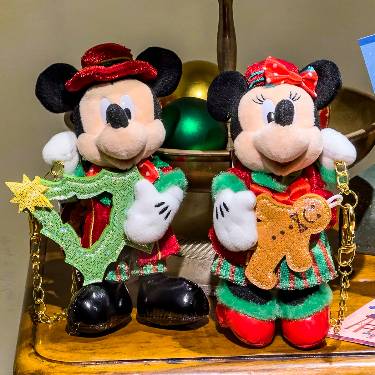 ディズニー ランド クリスマス 2022 ミッキー ミニー ぬいぐるみバッジ