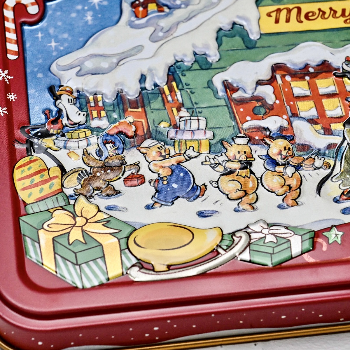 Disney SWEETS COLLECTION by 東京ばな奈『ミッキー＆フレンズ「クリスマス」／ショコラサンド「見ぃつけたっ」』4