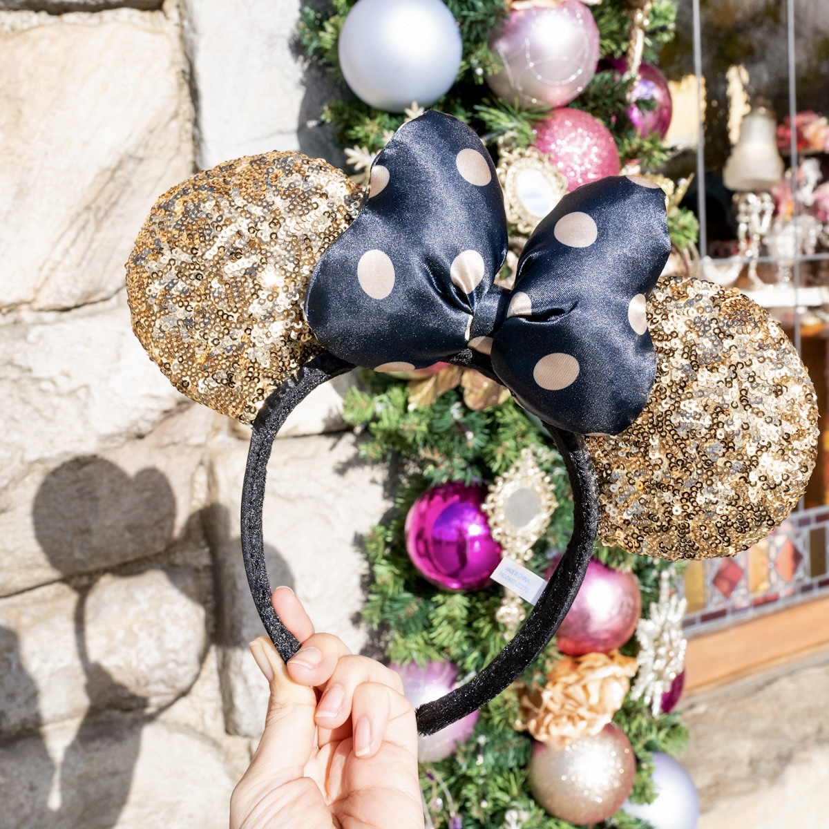 ディズニー カチューシャ 黒 ゴールドスパンコール - ヘアバンド