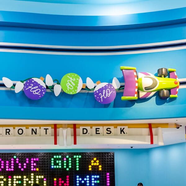 東京ディズニーリゾート・トイ・ストーリーホテル　2025クリスマスデコレーション15