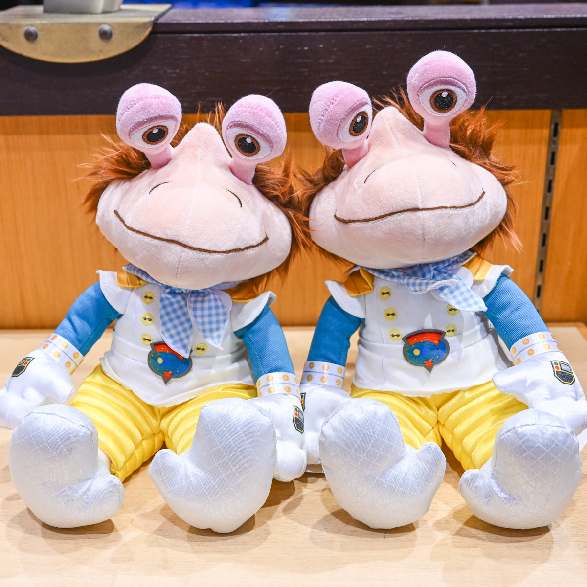 ディズニーリゾート　パンギャラクティックピザポート トニーソラローニ ぬいぐるみ トニー・ソラローニのぬいぐるみが登場！東京ディズニーランド