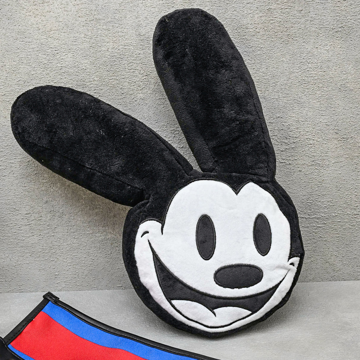 オズワルド・ザ・ラッキー・ラビット クッション Disney100 Oswald the Lucky Rabbit Collection