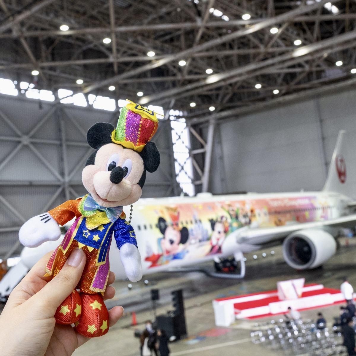 東京ディズニーリゾート40周年記念特別塗装機「JAL Colorful Dreams Express」　ミッキーマウス