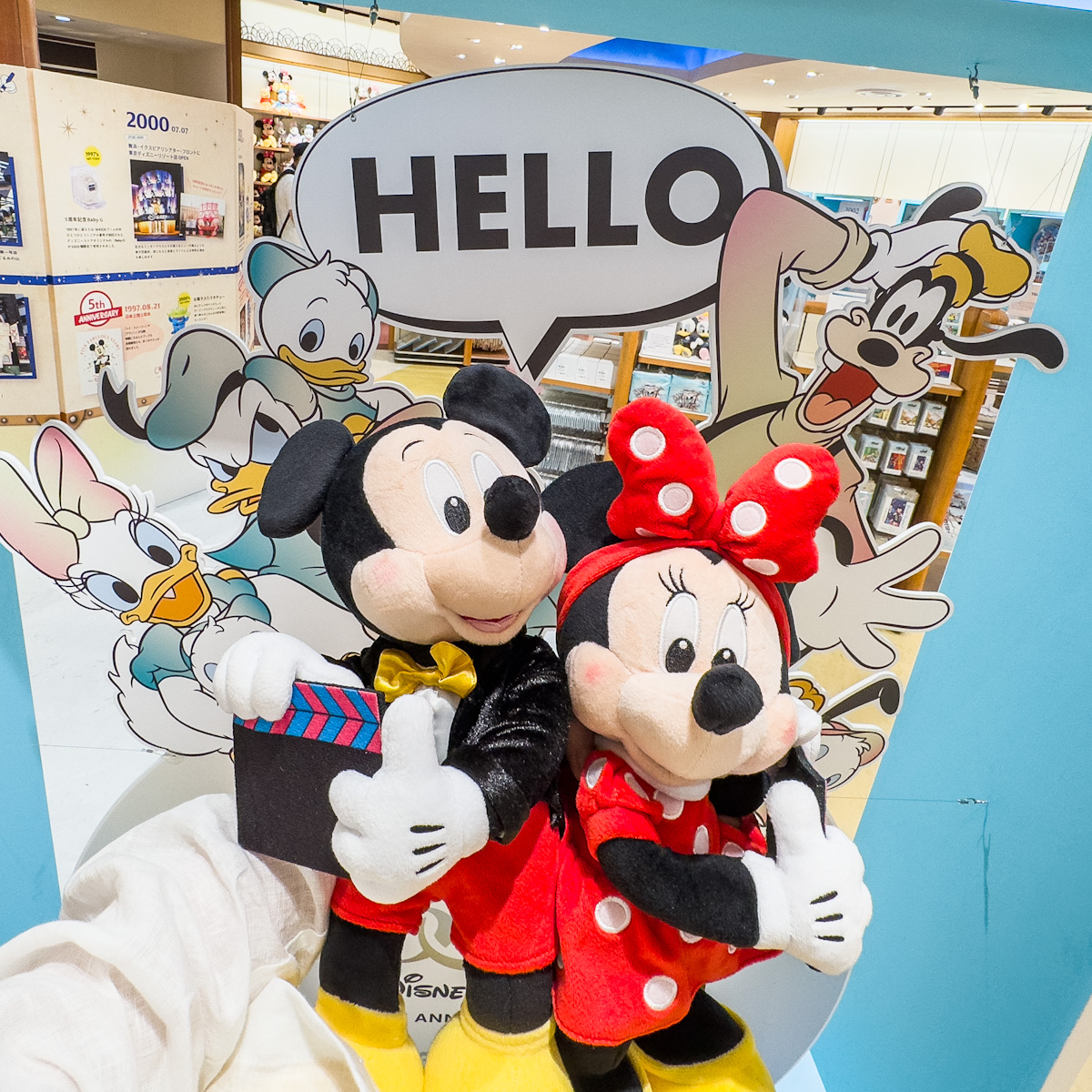 ディズニーストア「Disney store 30th Anniversary Pop-up Museum」展示　フォトスポット