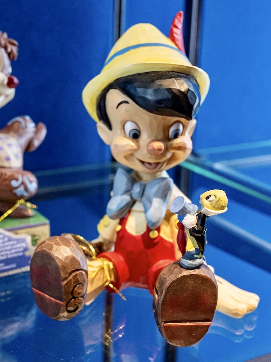 ピノキオ＆ジミニー・クリケットフィギュア