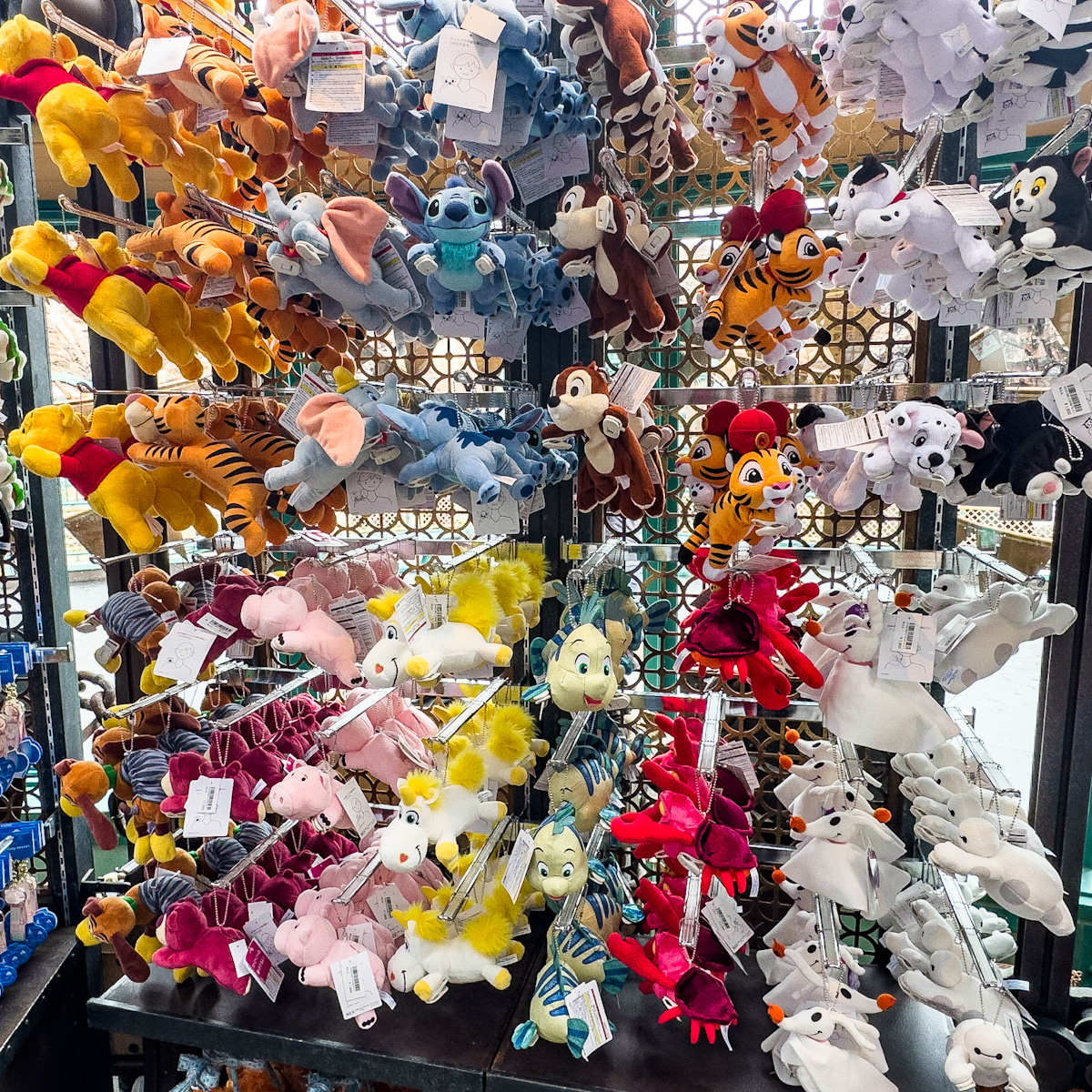 東京ディズニーランド　東京ディズニーシー　肩のせぬいぐるみまとめ