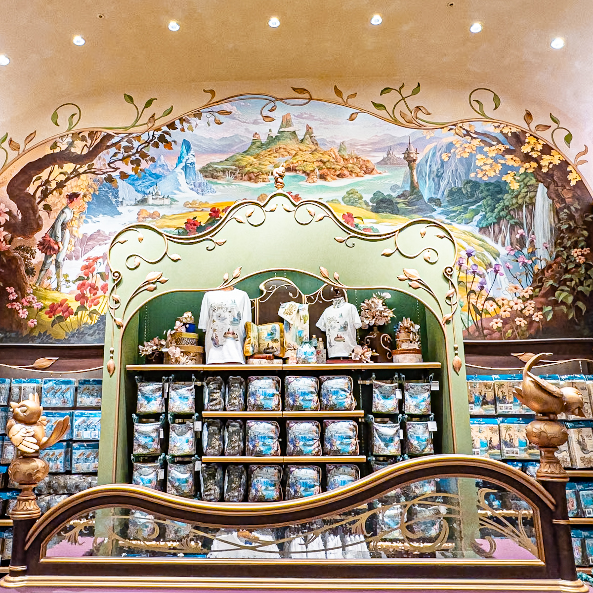 東京ディズニーシー「ファンタジースプリングス」壮大な美しい世界観をテーマにしたグッズ・お土産まとめ