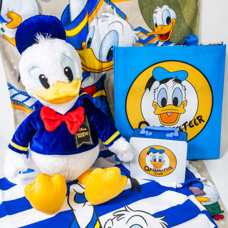 ドナルド ぬいぐるみ 公式 うきわ姿がかわいい!東京