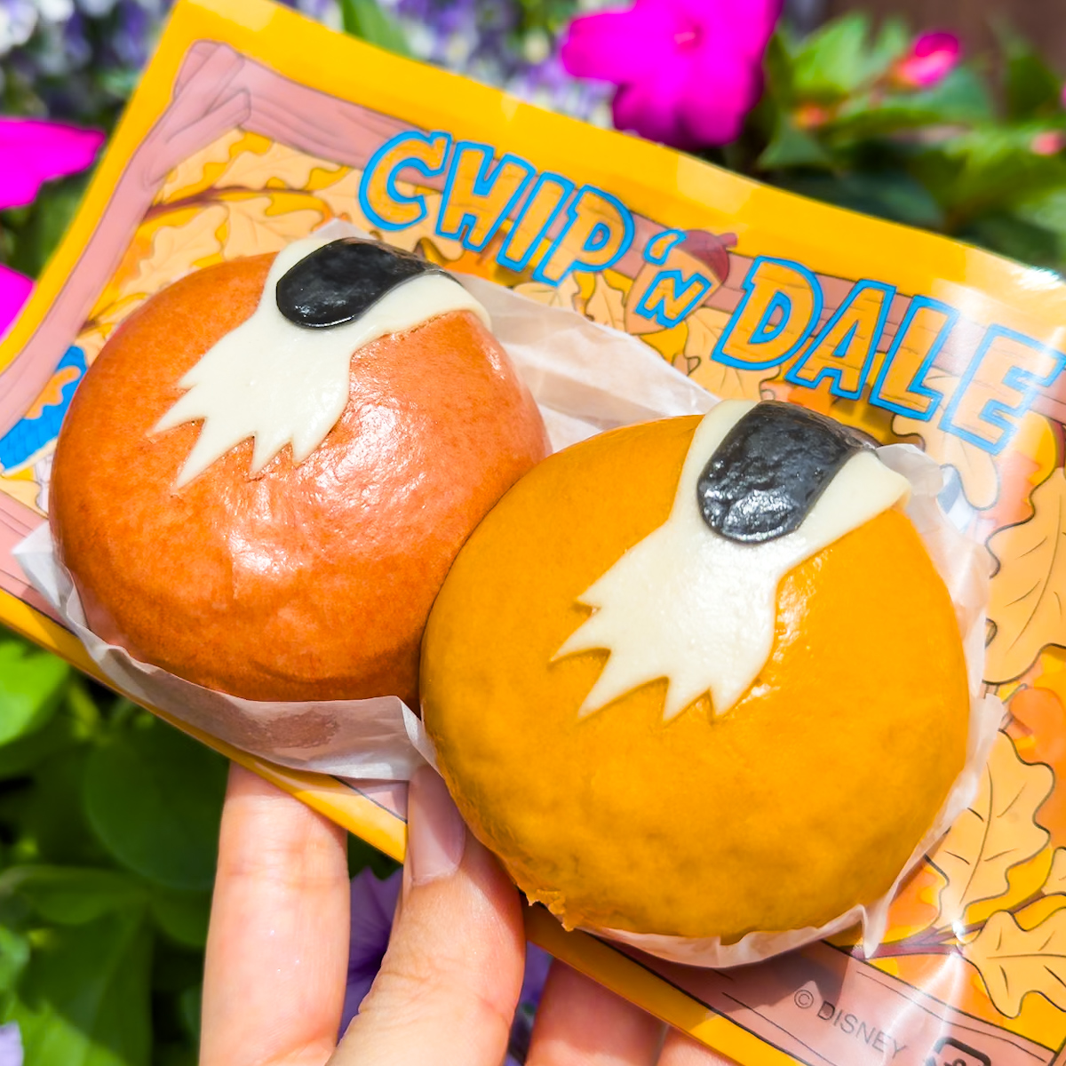 東京ディズニーランド「ボイラールーム・バイツ」チップとデールまん（トマトチキン＆さつまいも）中華まん