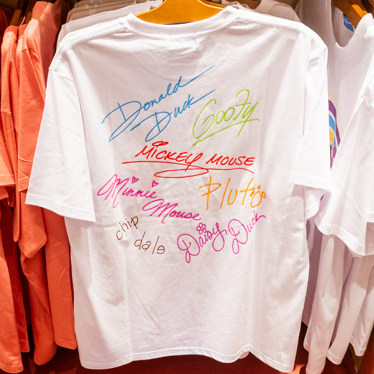 東京ディズニーリゾート「ミッキー&フレンズ」Tシャツ　サイン