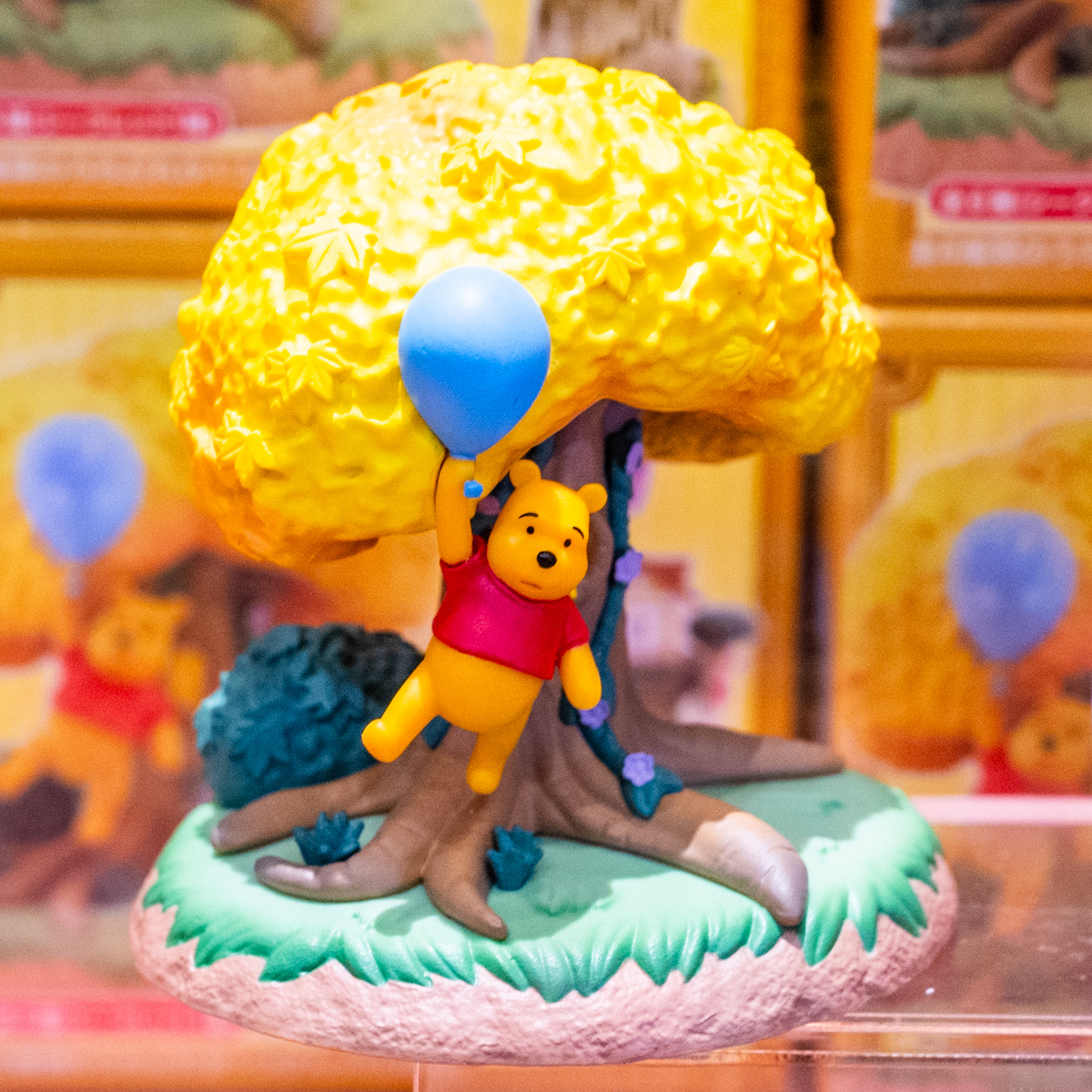 東京ディズニーランド「プーさんのハニーハント」ミニチュアフィギュアコレクション　プーさん