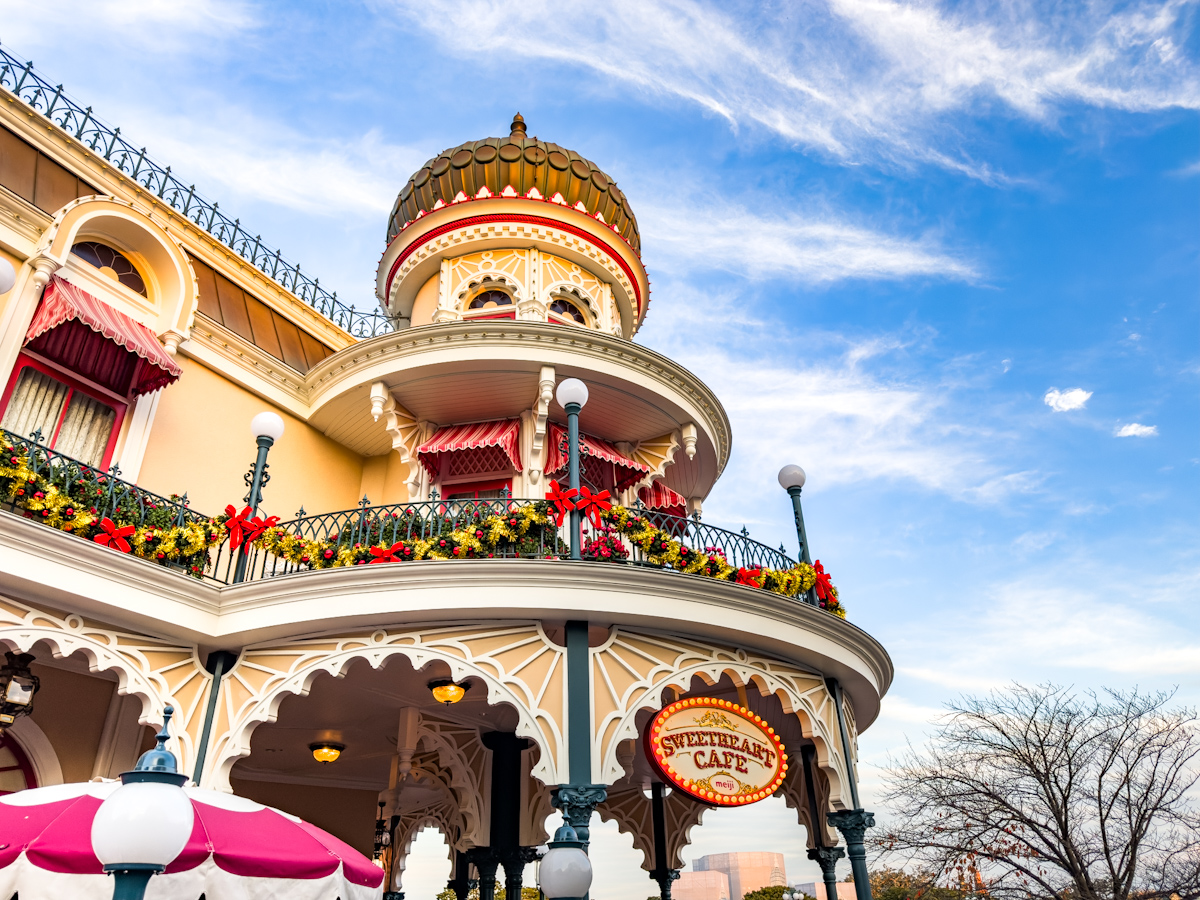 東京ディズニーランド／ワールドバザール「スウィートハート・カフェ」