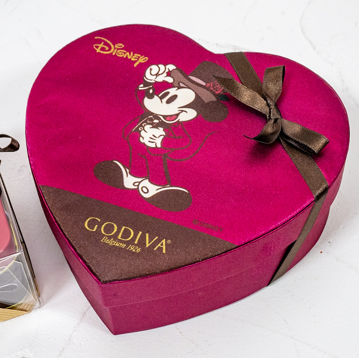 【GODIVA】ミッキー チョコレート アソートメント ハートボックス入り Disney Valentine 2025