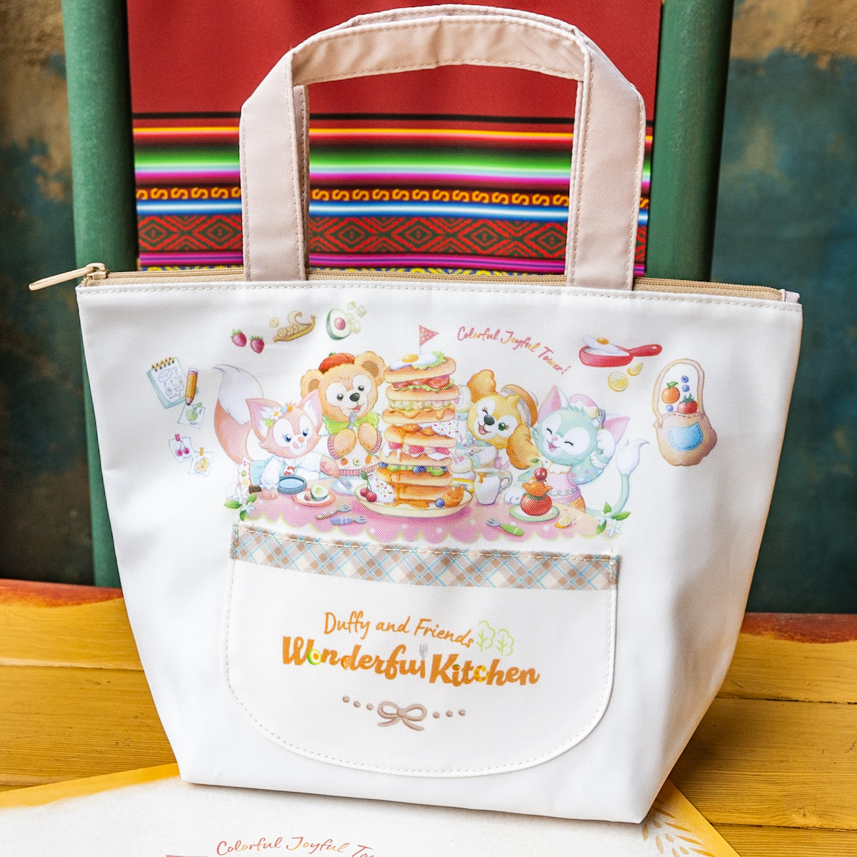 東京ディズニーシー“ダッフィー＆フレンズ・ワンダフルキッチン”スーベニアランチケース