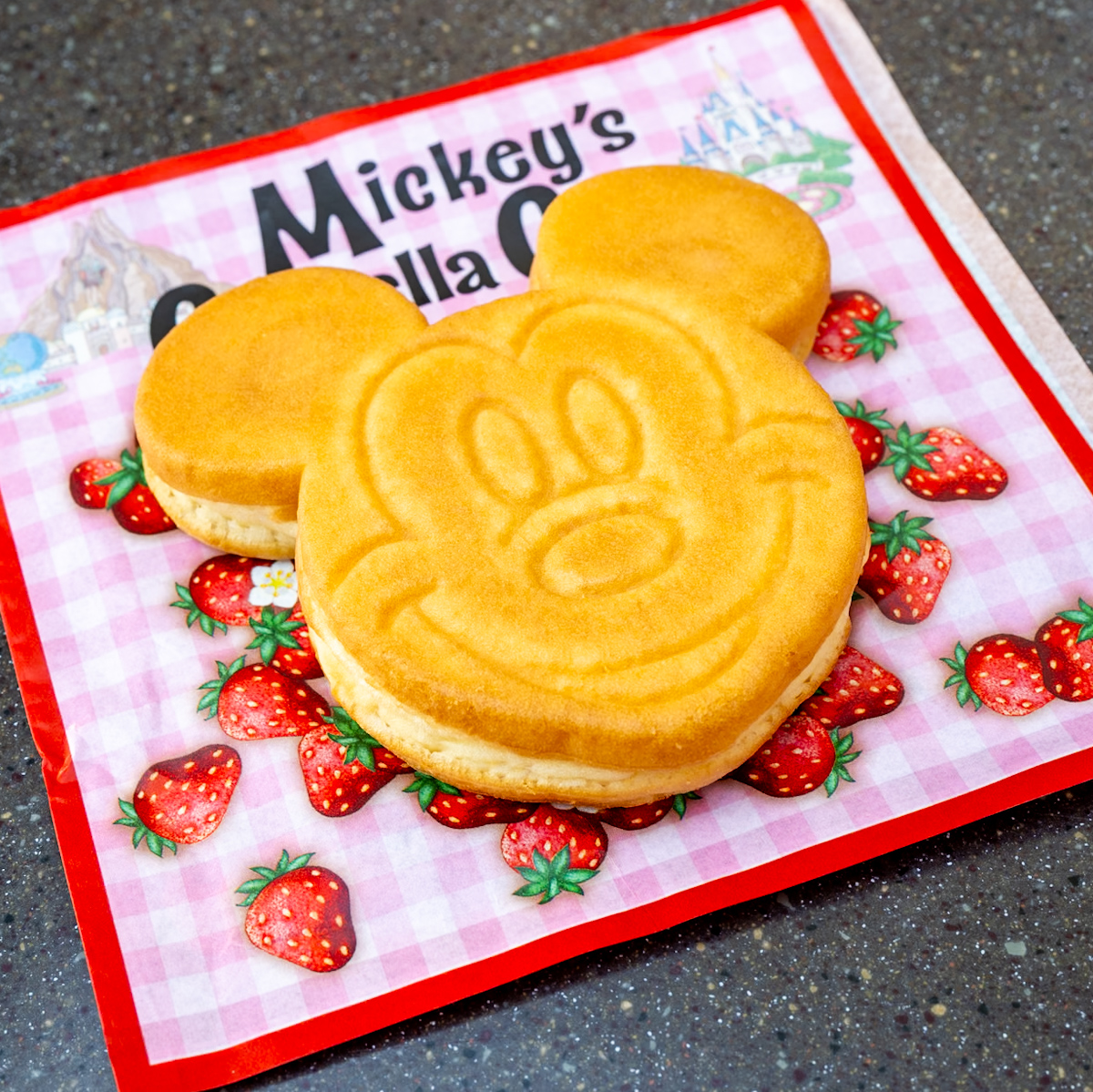 ミッキーカステラケーキ