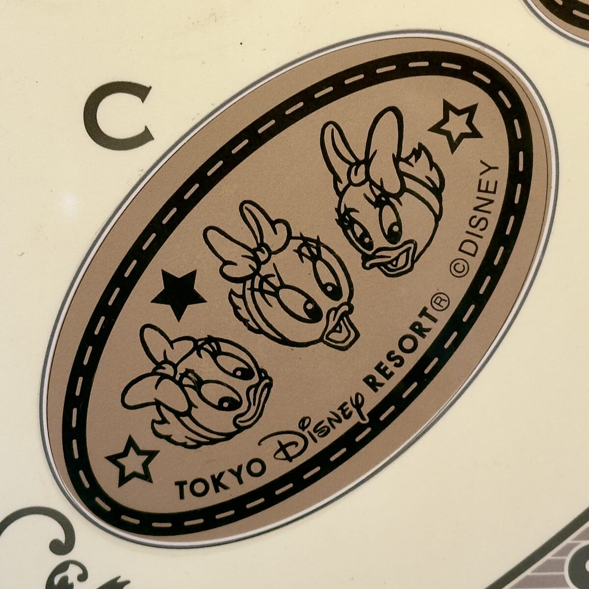 東京ディズニーランド「チームディズニー」スーベニアメダル　エイプリル・メイ・ジューン