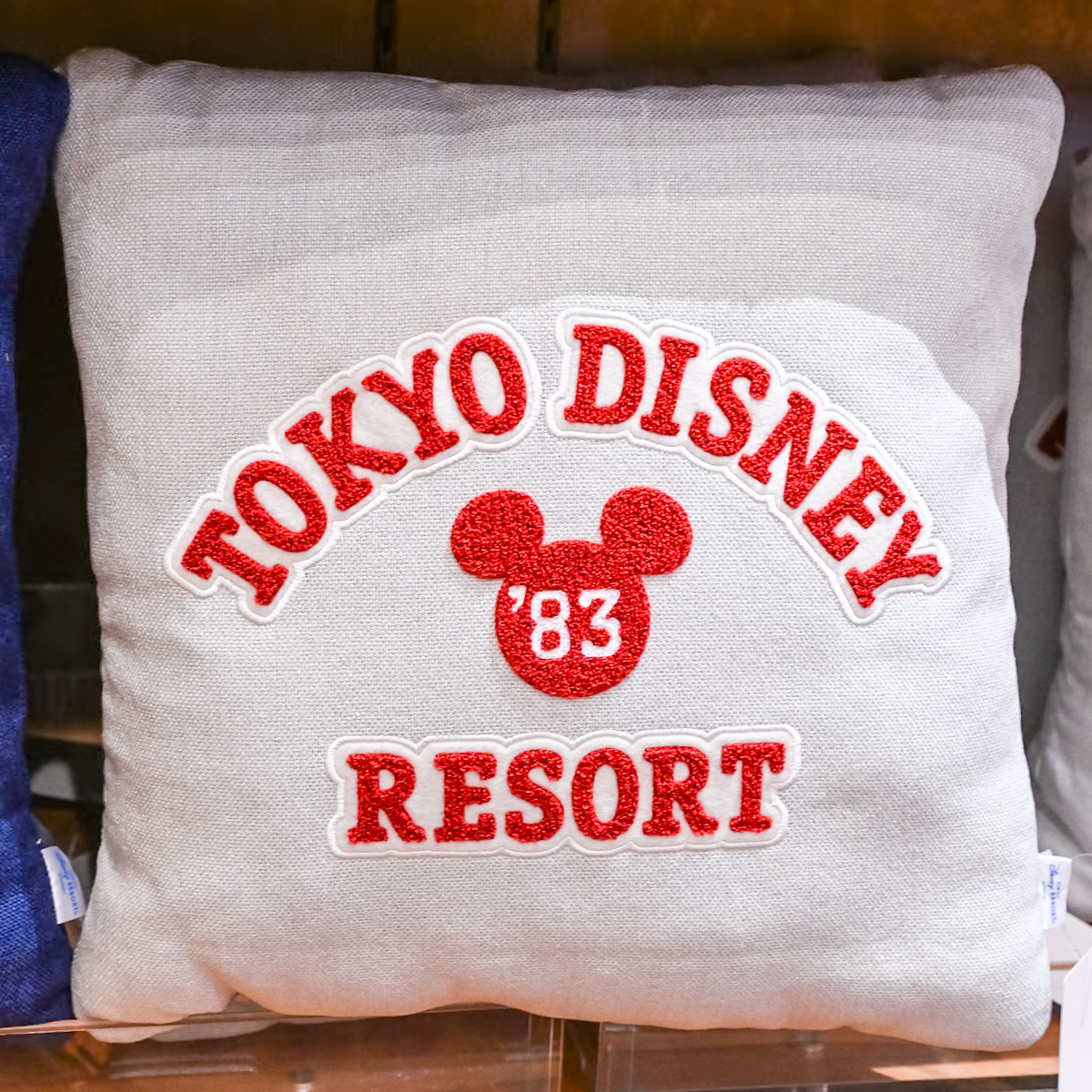 東京ディズニーリゾート クッション　グレー