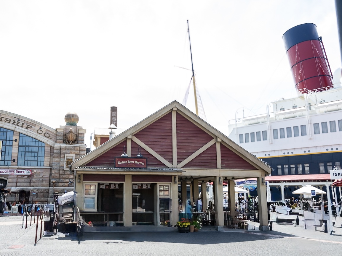 東京ディズニーシー／アメリカンウォーターフロント｢ハドソンリバー・ハーベスト｣外観