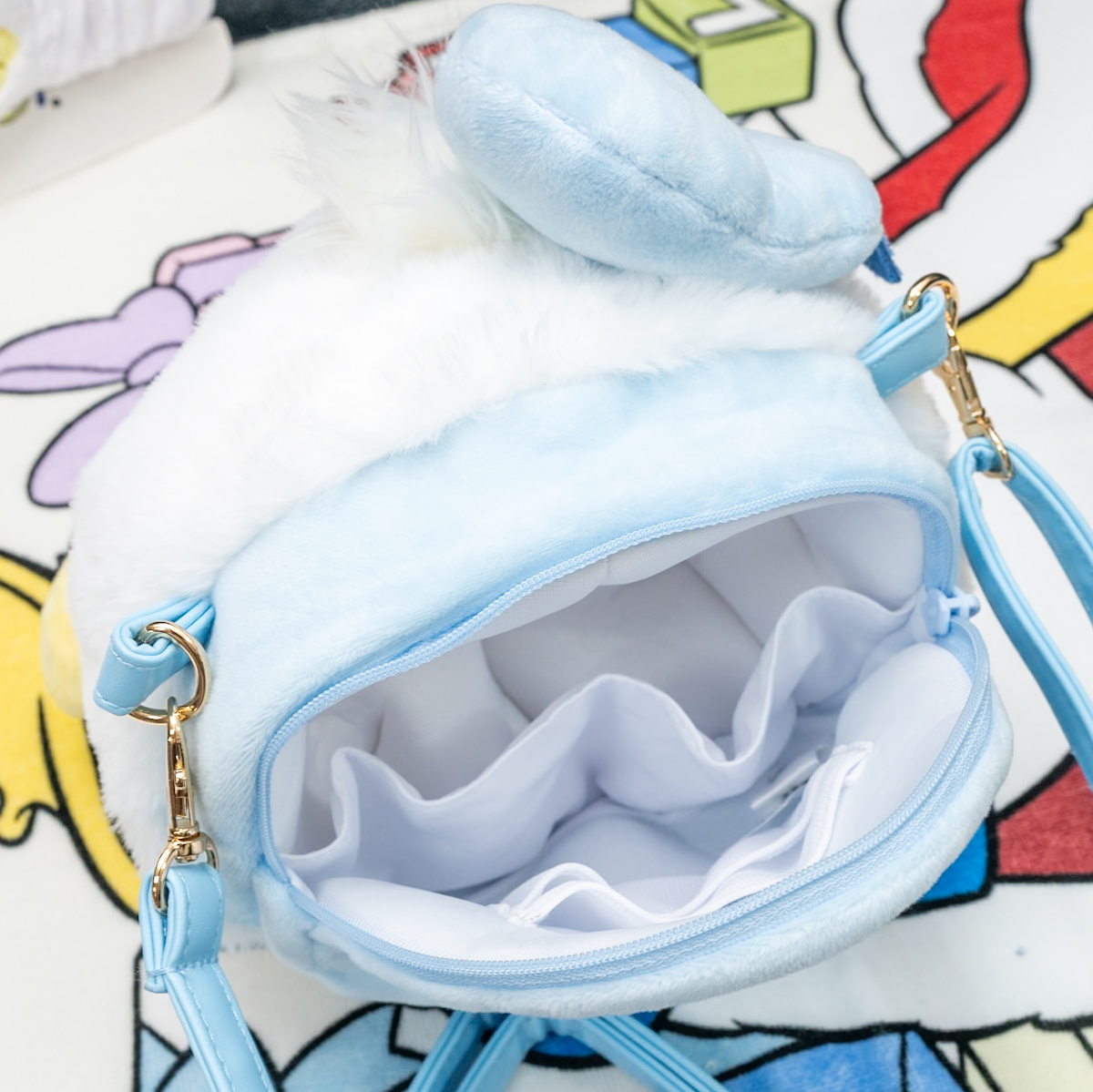 ドナルド マルチポシェット DONALD MOKOMOKO BIRTHDAY　収納スペースあり
