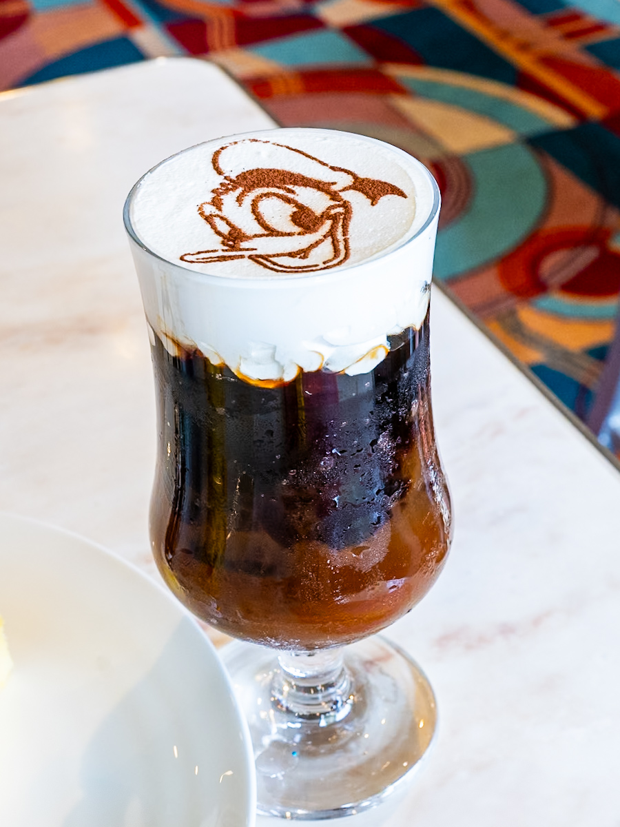 アイスカフェモカ（クラッシュコーヒーゼリー入り）