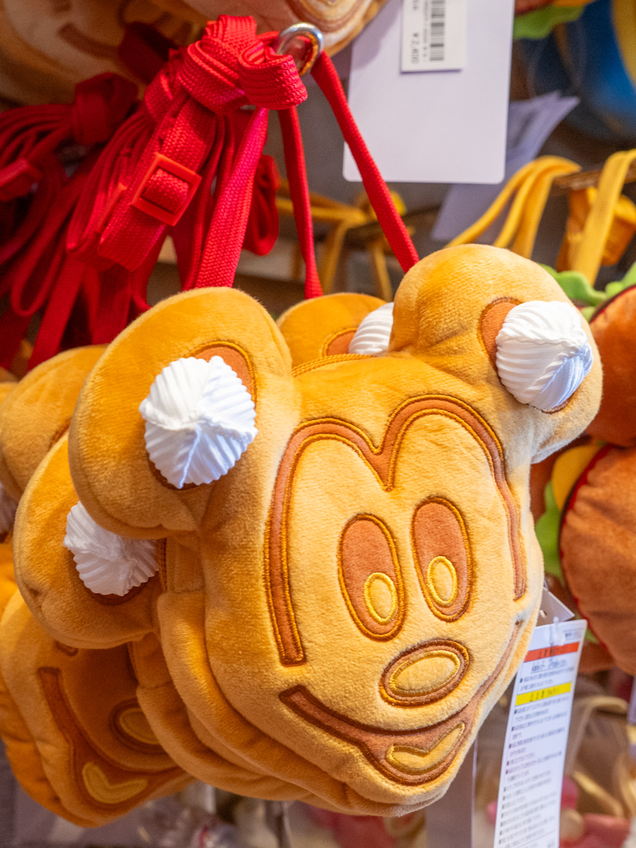 東京ディズニーリゾート「ショルダーバッグ ミッキー」2