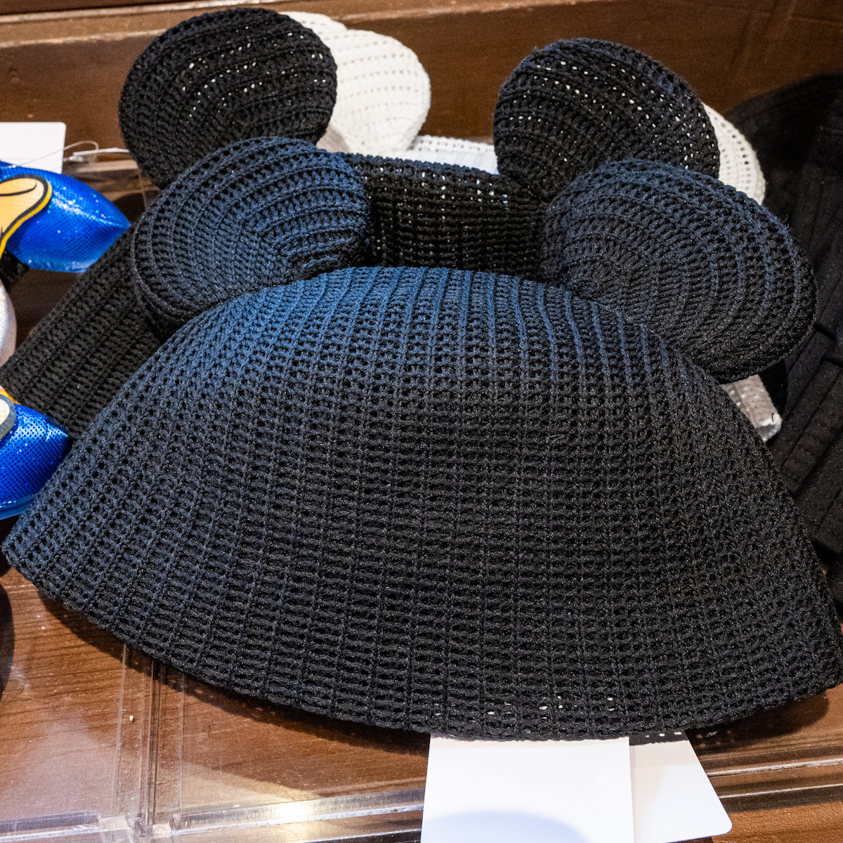 東京ディズニーリゾート ミッキーお耳付きハット　ブラック1