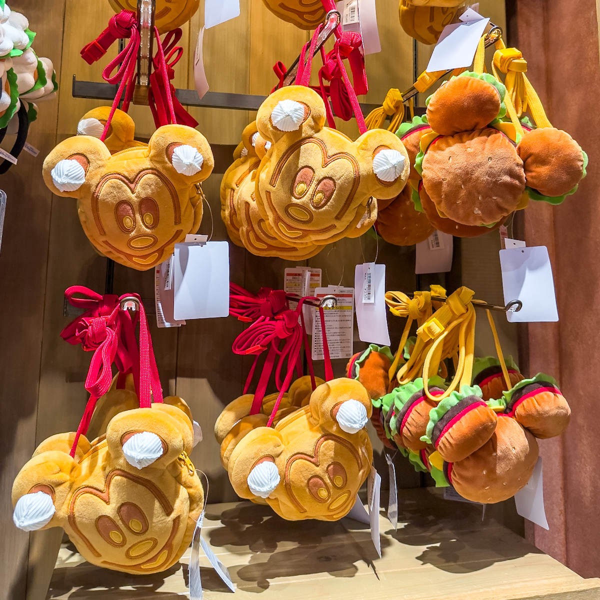 東京ディズニーリゾート ミッキーバーガー、ミッキーワッフルショルダーバッグ