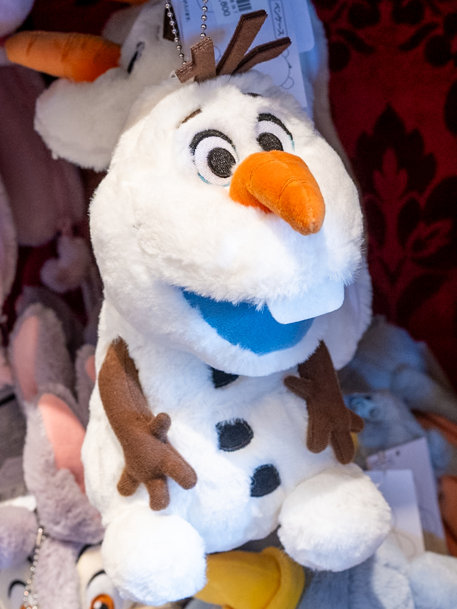 東京ディズニーリゾート『アナと雪の女王』オラフポージーペンケース1