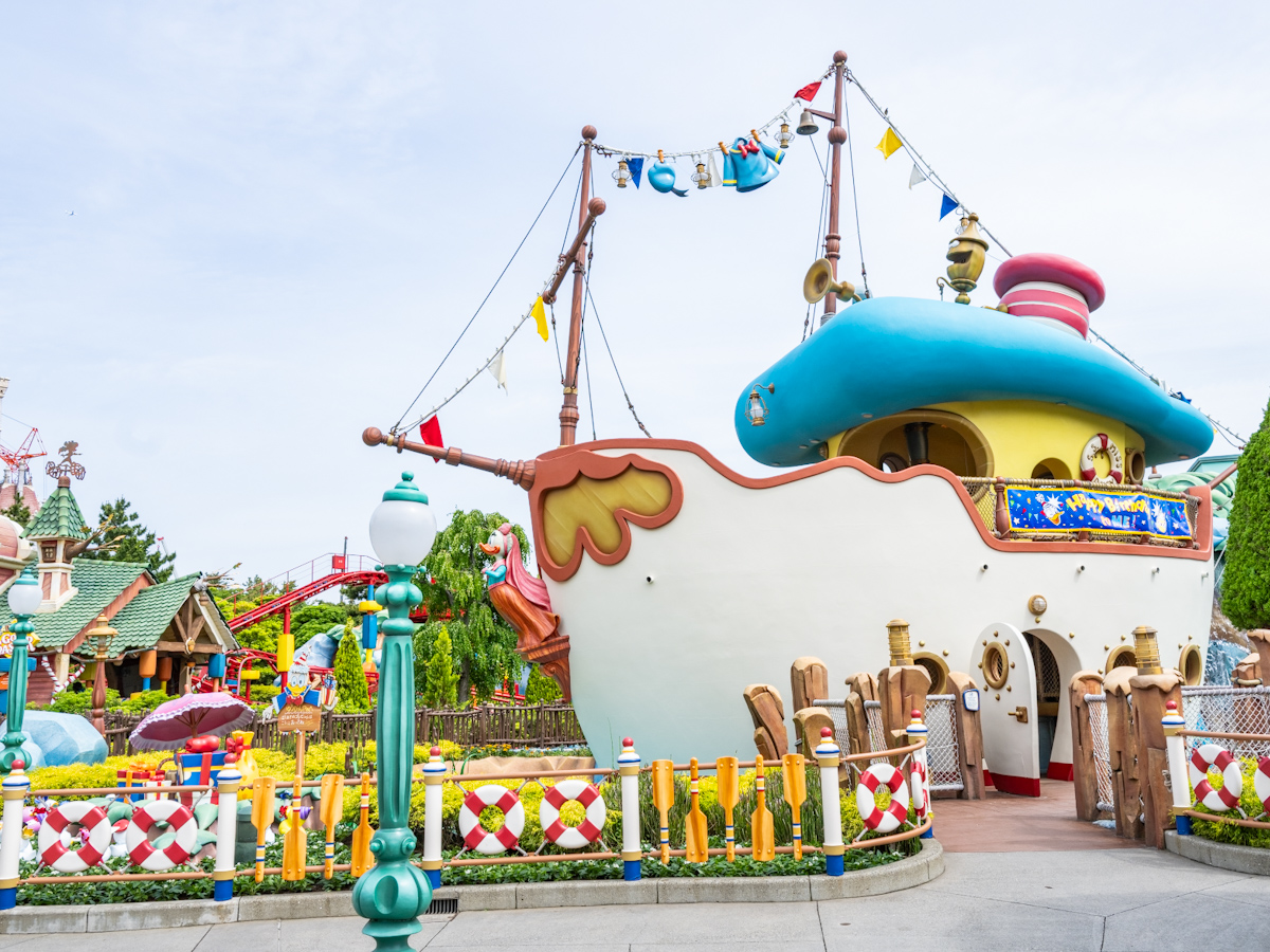 東京ディズニーランド「ハッピーバースデードナルド」ドナルドのボートデコレーション