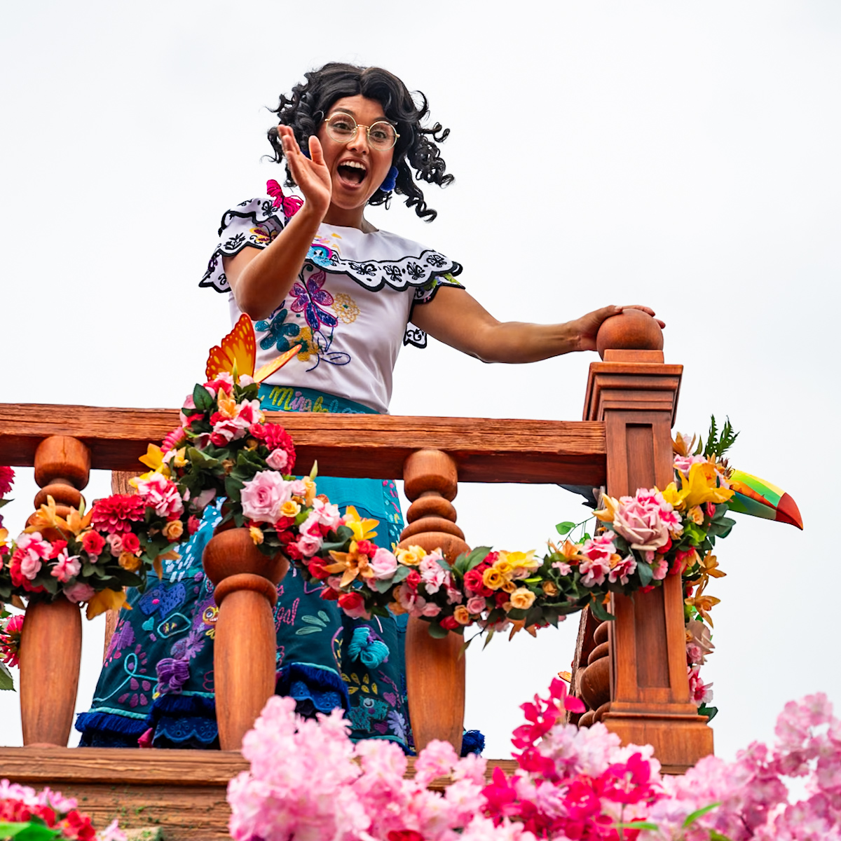 香港ディズニーランド20周年 デイタイム・パレード「フレンドタスティック！」『ミラベルと魔法だらけの家』フロート　ミラベル