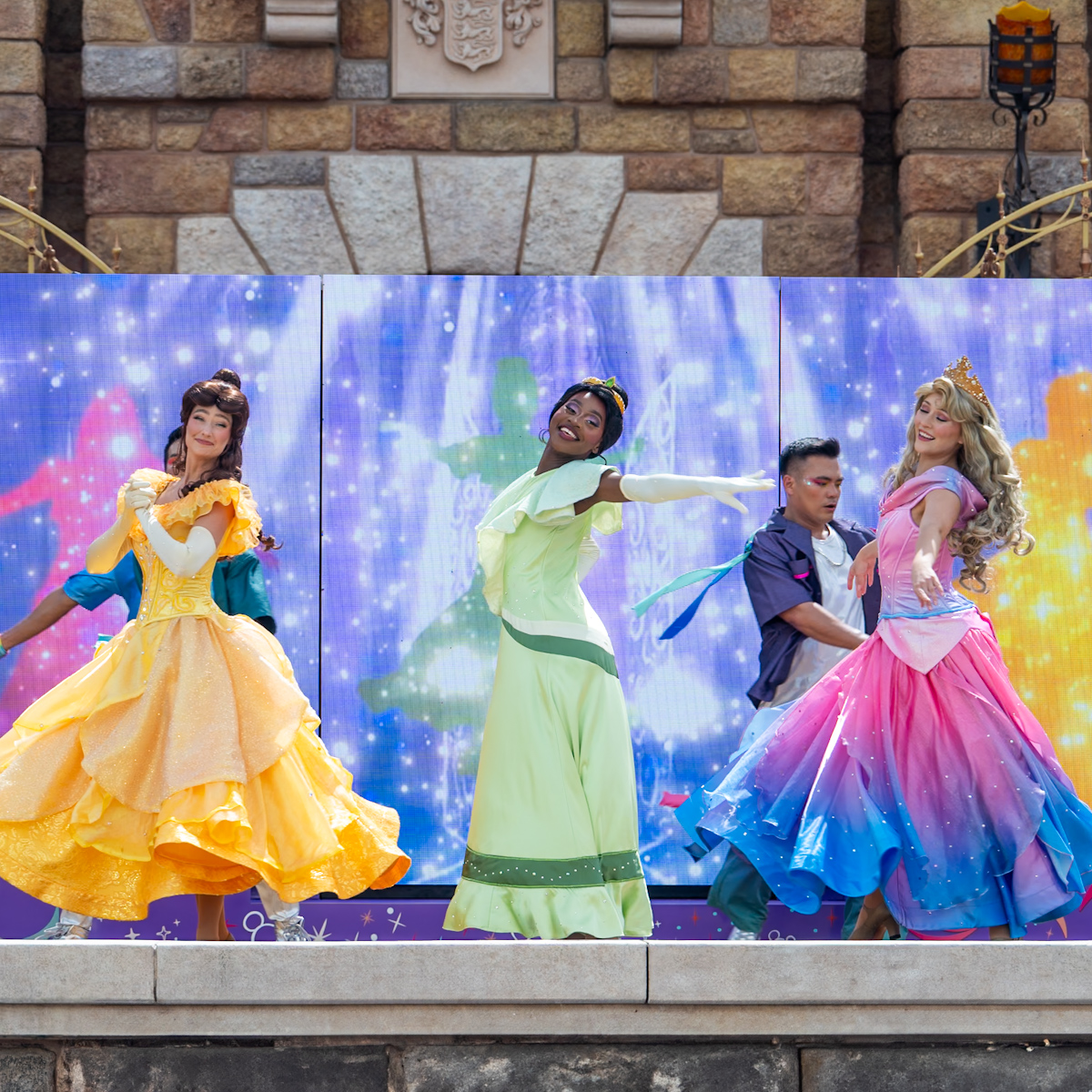 香港ディズニーランド20周年デイタイム・キャッスルショー｢ディズニー・フレンズ・ライブ：キャッスル・パーティー｣ティアナ