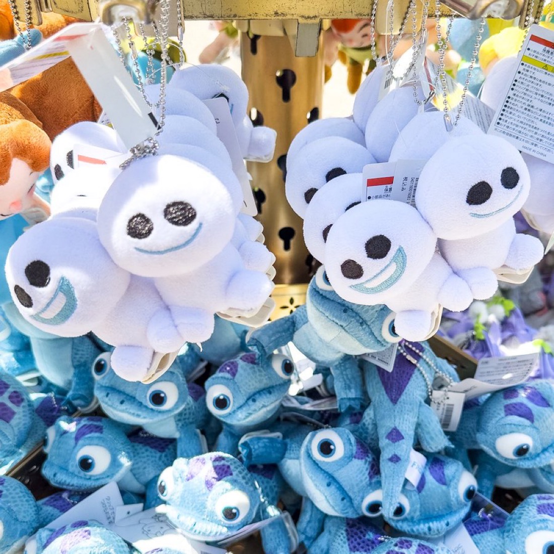 スノーギース肩のせぬいぐるみ　サラマンダー