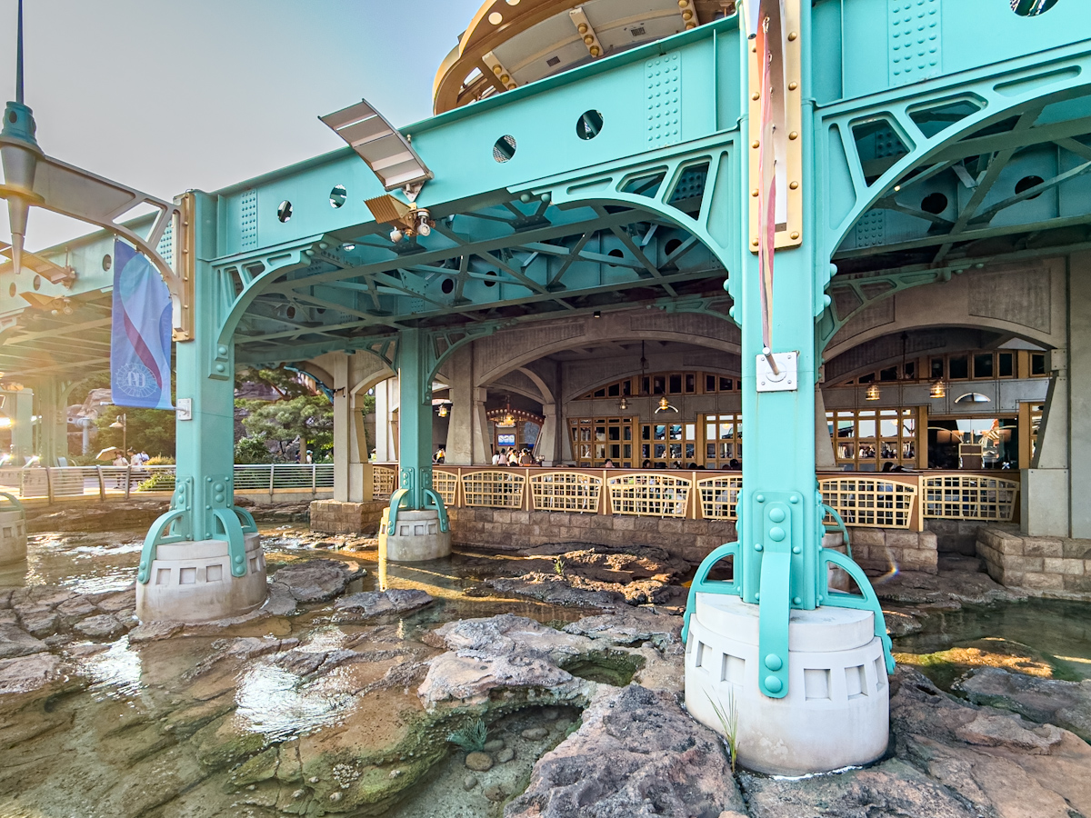 東京ディズニーシー
ベイサイド・テイクアウト外観2025