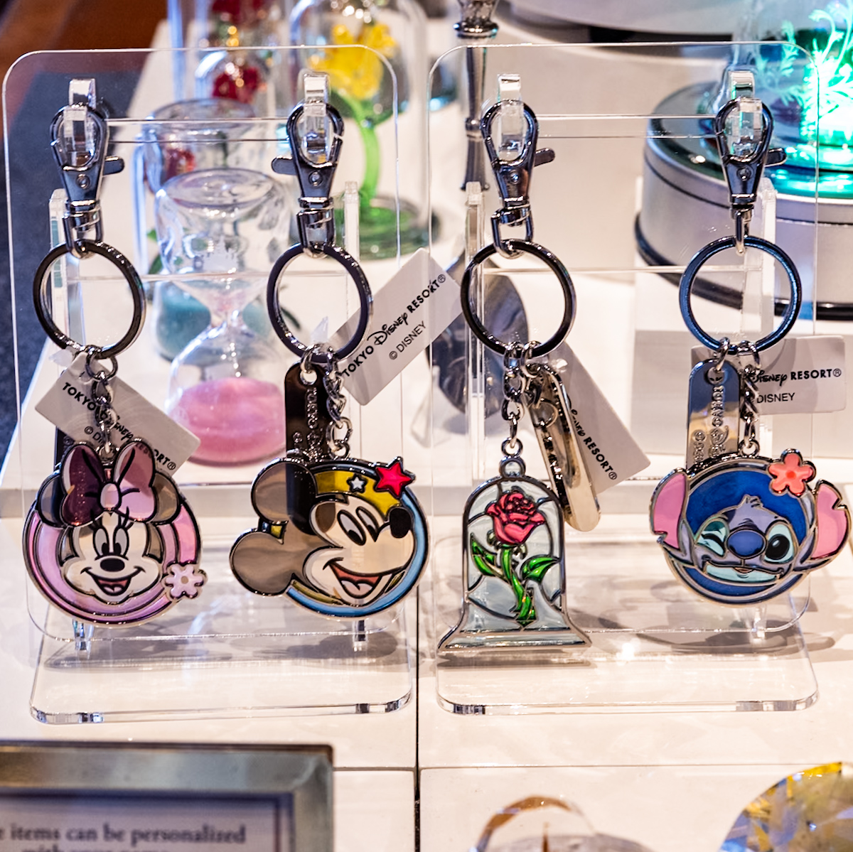 東京ディズニーランド、シーガラスグッズ（ステンドグラス風キーチェーン）
