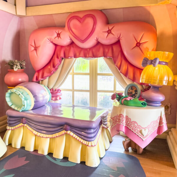 東京ディズニーランド／トゥーンタウン『ミニーの家』6