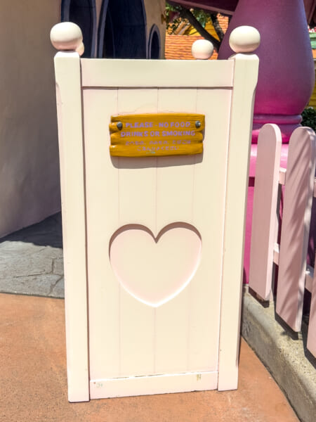 東京ディズニーランド／トゥーンタウン『ミニーの家』2