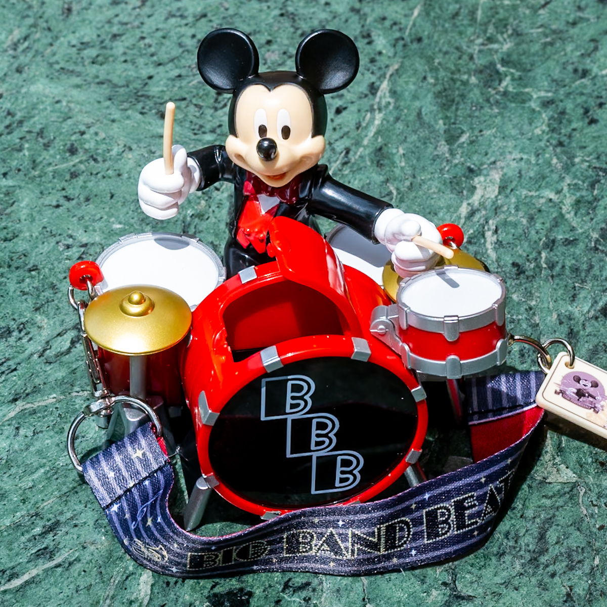 東京ディズニーシー「We Love ビッグバンドビート」グミキャンディー、ミニスナックケース付き2
