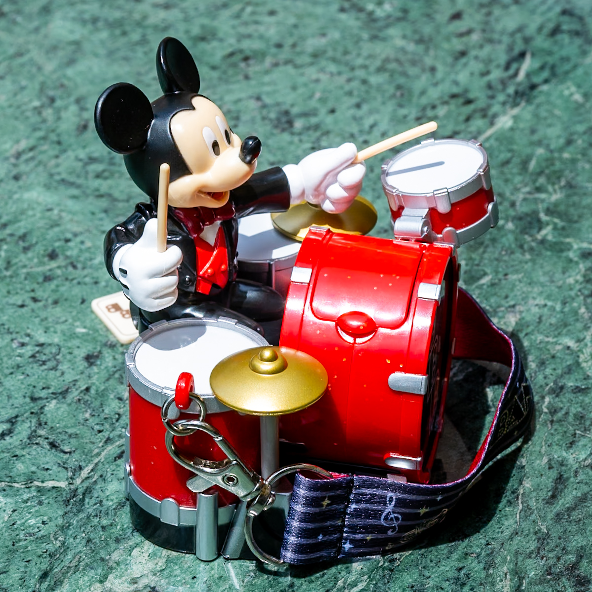 東京ディズニーシー「We Love ビッグバンドビート」グミキャンディー、ミニスナックケース付き　サイド