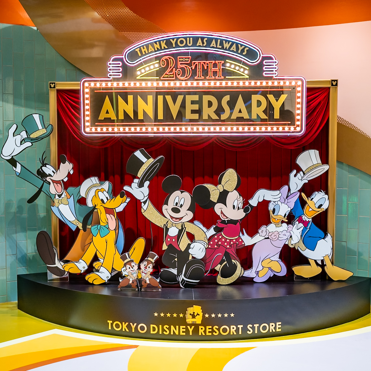 ディズニーストア 東京ディズニーリゾート店25周年記念フォトスポット
