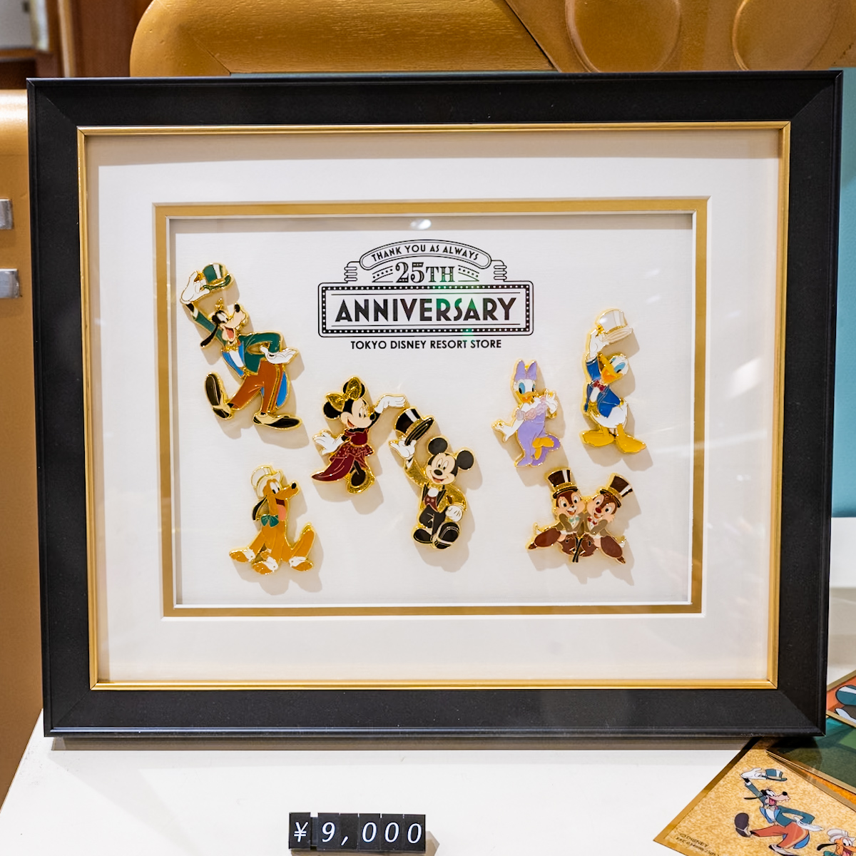 ディズニーストア 東京ディズニーリゾート店25周年記念グッズ　ピンバッジ