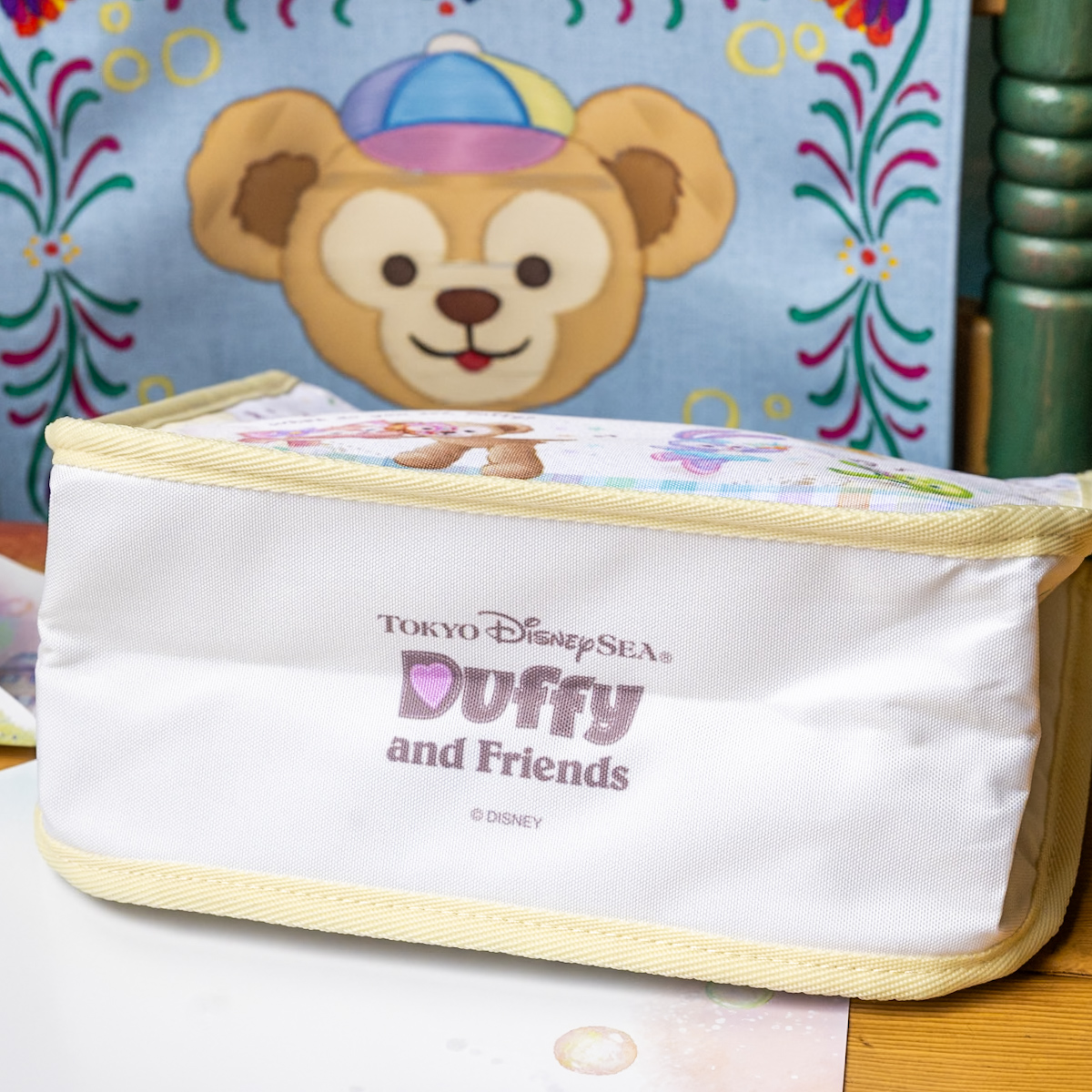 東京ディズニーシー「ダッフィー＆フレンズのフィルド・ウィズ・ジョイ！」スーベニアランチケース　底面