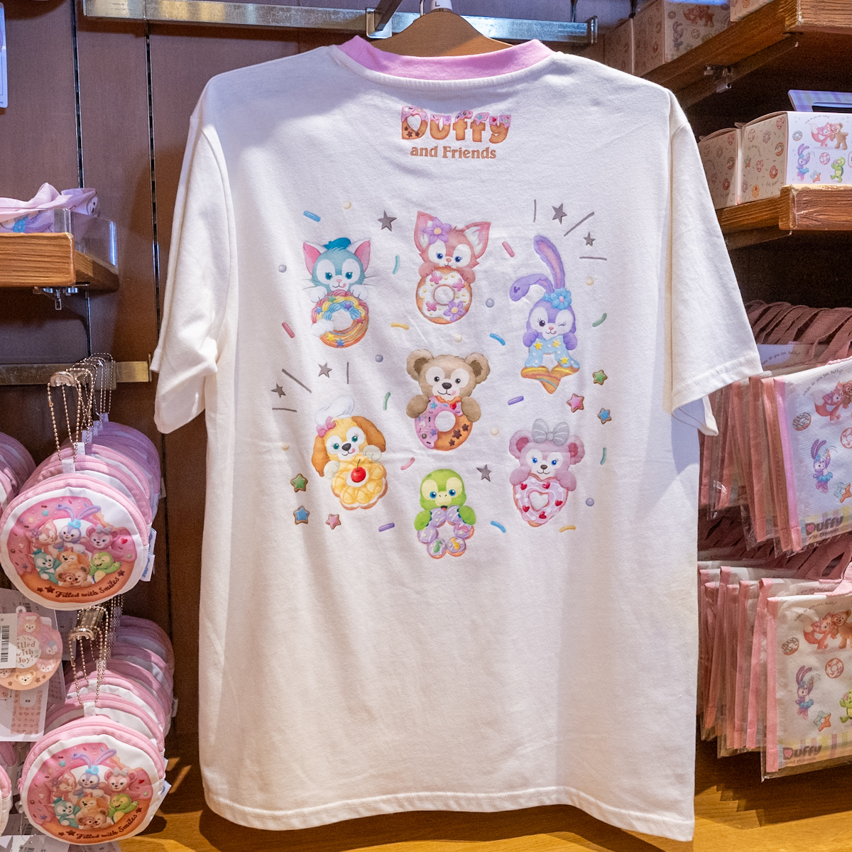 ダッフィー＆フレンズTシャツ1