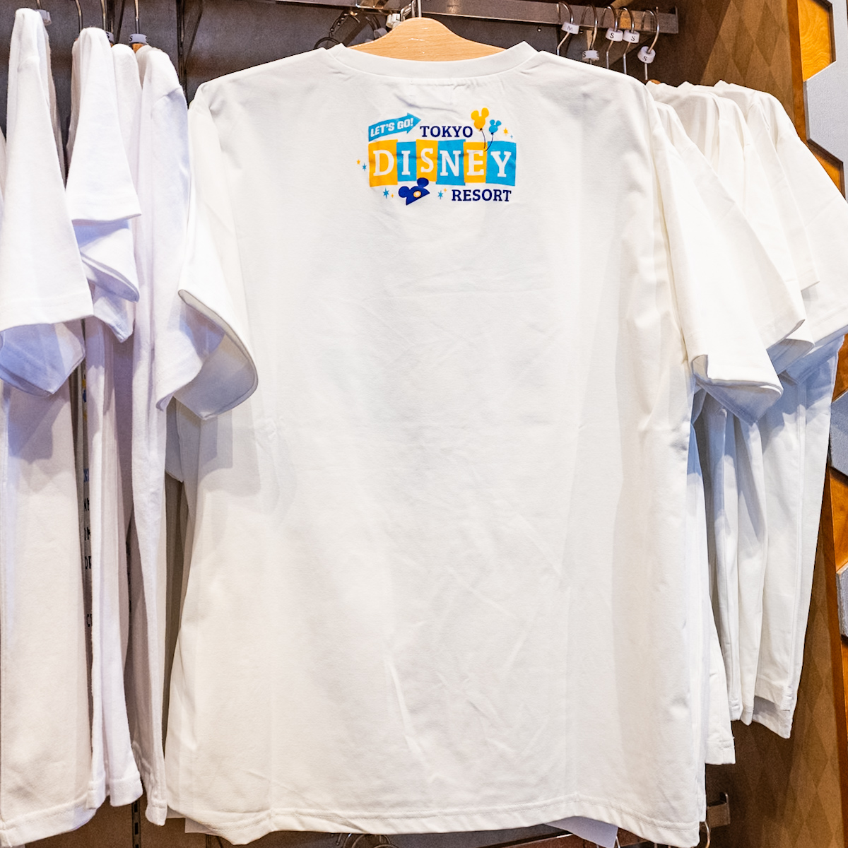 東京ディズニーリゾート”サマー・クールオフat Tokyo Disney Resort”身につけグッズ　Tシャツ　裏面
