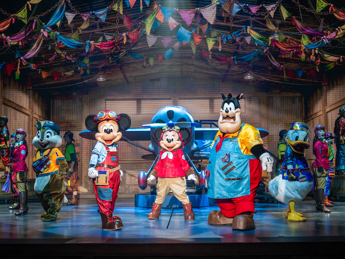 東京ディズニーシー「ハンガーステージ」新ショー『ドリームス・テイク・フライト』フィナーレ